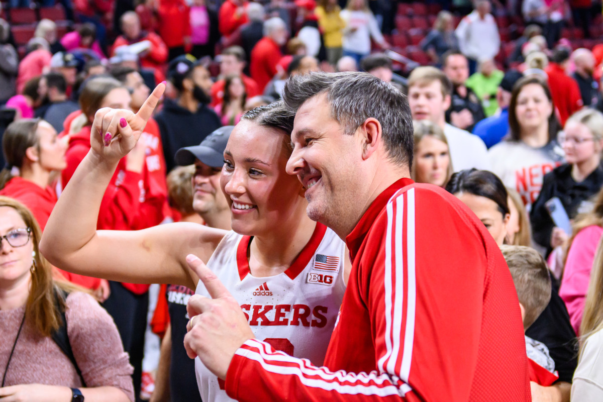 16_Alexis Markowksi_WBBvsIowa0211
